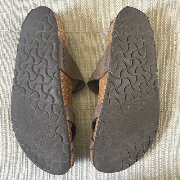 Brown Leather Birkenstock - Picture 6 of 6
